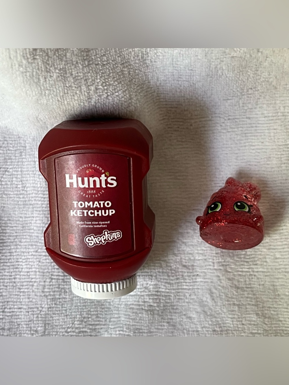 Shopkins Tommy Ketchup Pantry Team Glitter Finish Real Littles Mystery Set